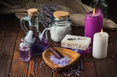 没事的时候可以油压这四处位置来帮助调理