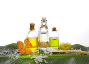 按摩调理痛经的方法您学到就是赚到